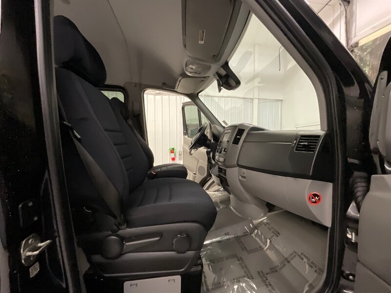 2016 Mercedes-Benz Sprinter Crew 2500 Cargo 4X4 / 3.0L DIESEL / HIGHROOF  / 4X4 CARGO VAN w. 6-Passenger / Removable Seats / RUST FREE / Backup Camera / Excel Cond - Photo 16 - Gladstone, OR 97027