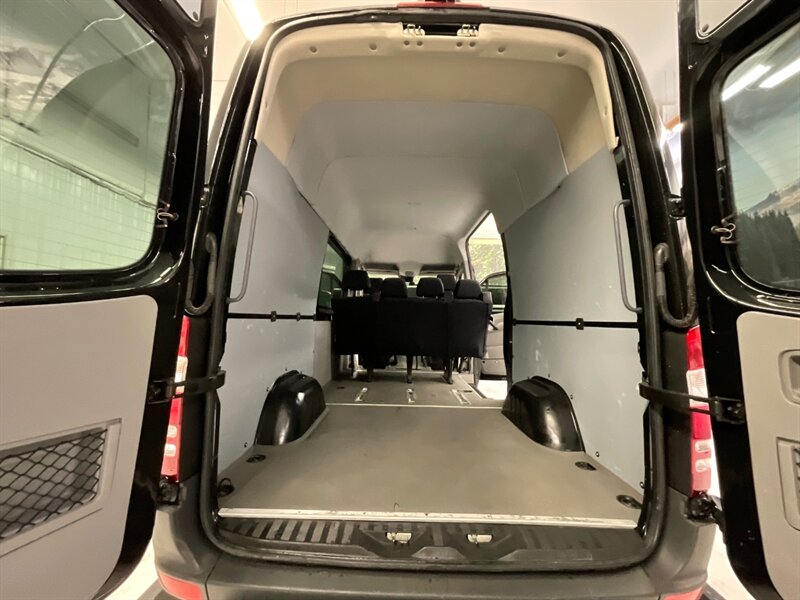 2016 Mercedes-Benz Sprinter Crew 2500 Cargo 4X4 / 3.0L DIESEL / HIGHROOF  / 4X4 CARGO VAN w. 6-Passenger / Removable Seats / RUST FREE / Backup Camera / Excel Cond - Photo 10 - Gladstone, OR 97027