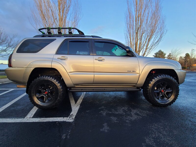2003 Toyota 4Runner SR5  / 4.0L / SUN ROOF / VERY SHARP & CLEAN / LOTS OF SERVICE RECORDS / VERY CLEAN !!! - Photo 4 - Portland, OR 97217