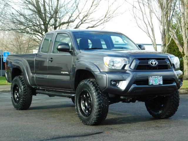 2013 Toyota Tacoma Access Cab 4Dr / 4X4 / 5-SPEED / 1-Owner / LIFTED   - Photo 2 - Portland, OR 97217