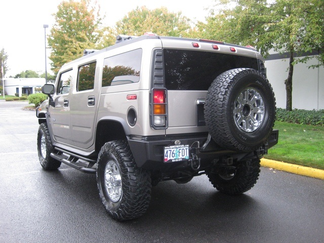 2003 Hummer H2 Adventure Series/ 4WD/ 3Rd Seat/Leather/37inc Tire   - Photo 3 - Portland, OR 97217