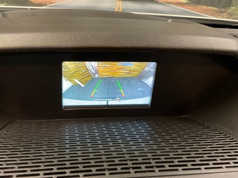 2019 Ford Transit 250 CARGO VAN / LONG WHEEL BASE / MEDIUM ROOF Backup Camera / 3.7L V6 / Clean Van !! - Photo 19 - Gladstone, OR 97027