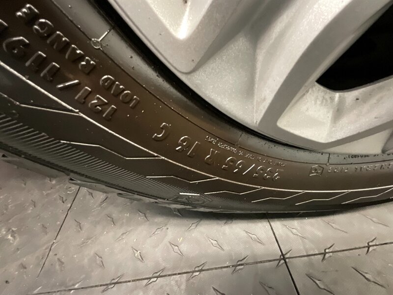 2019 Ford Transit 250 CARGO VAN / LONG WHEEL BASE / MEDIUM ROOF Backup Camera / 3.7L V6 / Clean Van !! - Photo 27 - Gladstone, OR 97027