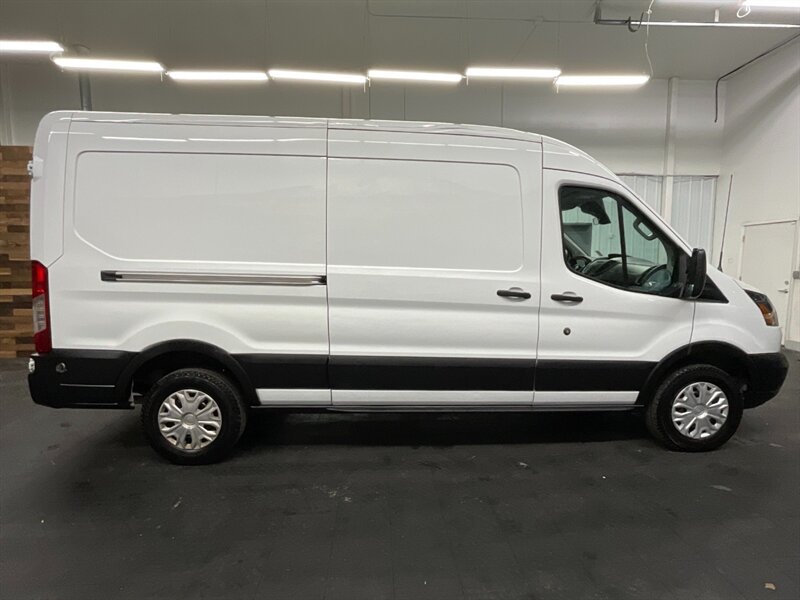 2019 Ford Transit 250 CARGO VAN / LONG WHEEL BASE / MEDIUM ROOF Backup Camera / 3.7L V6 / Clean Van !! - Photo 4 - Gladstone, OR 97027