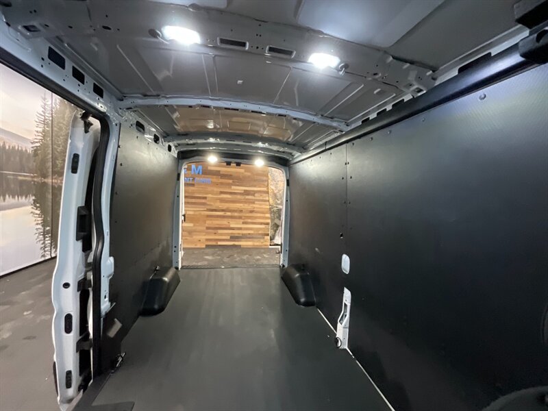 2019 Ford Transit 250 CARGO VAN / LONG WHEEL BASE / MEDIUM ROOF Backup Camera / 3.7L V6 / Clean Van !! - Photo 10 - Gladstone, OR 97027