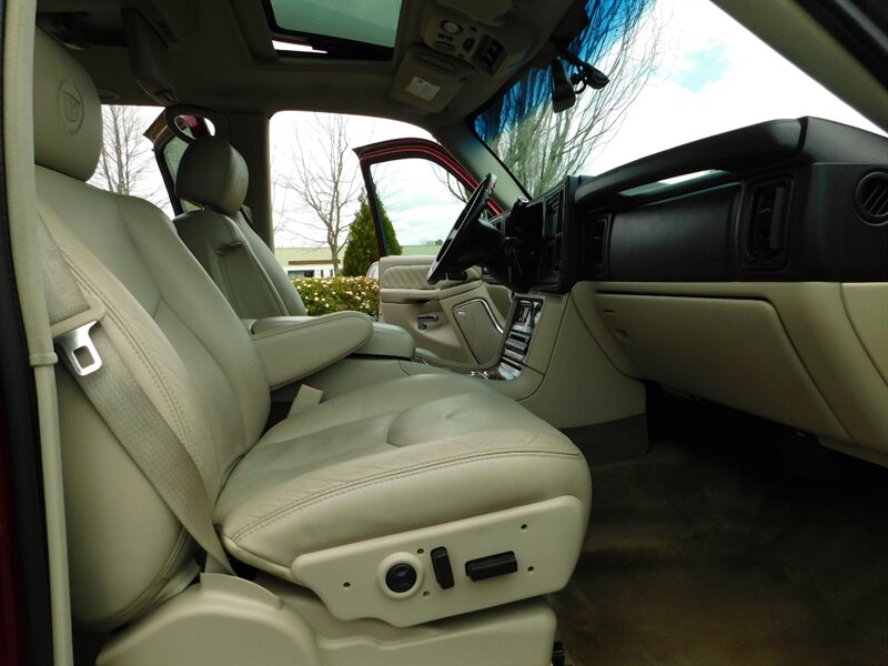 2005 Cadillac Escalade ESV Platinum Edition / AWD / DVDs / LOADED / CLEAN   - Photo 17 - Portland, OR 97217