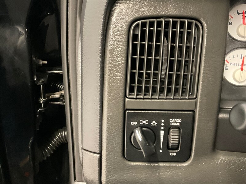 2004 Dodge Ram 2500 SLT Quad Cab 4X4 / 5.9L DIESEL / 6-SPEED MANUAL  / 1-OWNER LOCAL OREGON TRUCK / RUST FREE / Excel Condition - Photo 44 - Gladstone, OR 97027