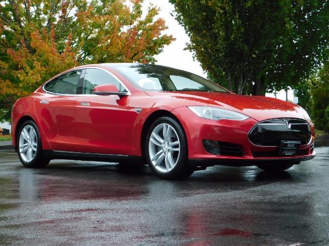 2013 Tesla Model S 85K / Leather / Tech  Pkg / Active air suspension   - Photo 2 - Portland, OR 97217