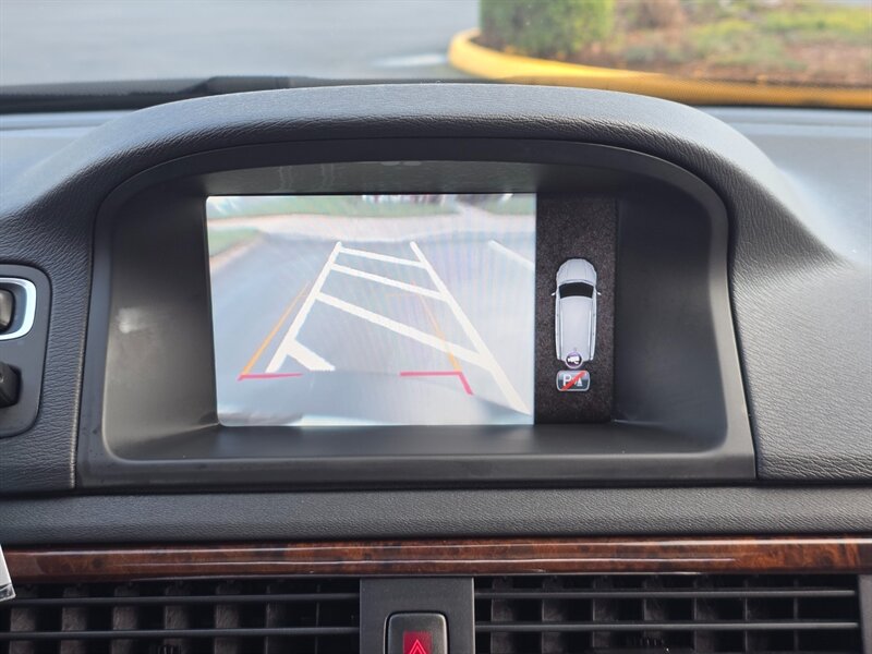 2013 Volvo XC70 3.2 Platinum 6-CYL Cross Country AWD 1-OWNER 80kmi / All Wheel Drive / LEATHER / BACK-UP CAM / SUNROOF / LOW MILES - Photo 40 - Portland, OR 97217