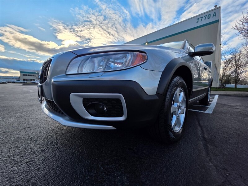 2013 Volvo XC70 3.2 Platinum 6-CYL Cross Country AWD 1-OWNER 80kmi / All Wheel Drive / LEATHER / BACK-UP CAM / SUNROOF / LOW MILES - Photo 7 - Portland, OR 97217