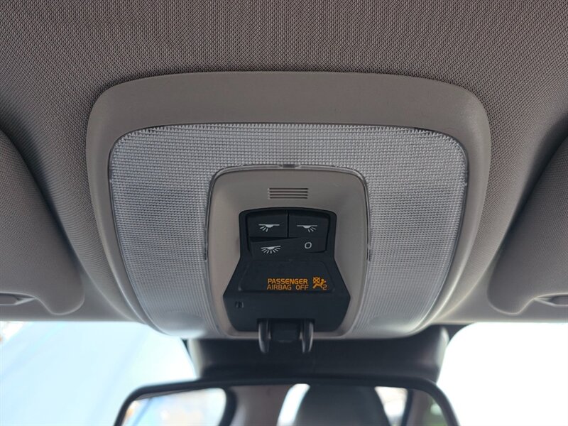 2013 Volvo XC70 3.2 Platinum 6-CYL Cross Country AWD 1-OWNER 80kmi / All Wheel Drive / LEATHER / BACK-UP CAM / SUNROOF / LOW MILES - Photo 45 - Portland, OR 97217