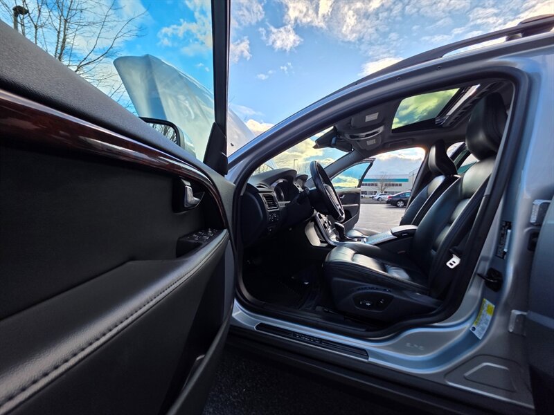 2013 Volvo XC70 3.2 Platinum 6-CYL Cross Country AWD 1-OWNER 80kmi / All Wheel Drive / LEATHER / BACK-UP CAM / SUNROOF / LOW MILES - Photo 46 - Portland, OR 97217