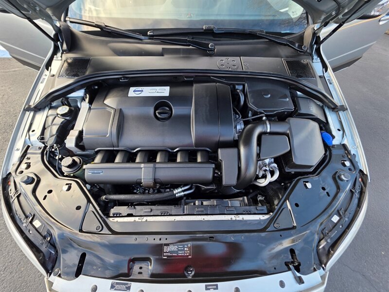 2013 Volvo XC70 3.2 Platinum 6-CYL Cross Country AWD 1-OWNER 80kmi / All Wheel Drive / LEATHER / BACK-UP CAM / SUNROOF / LOW MILES - Photo 21 - Portland, OR 97217