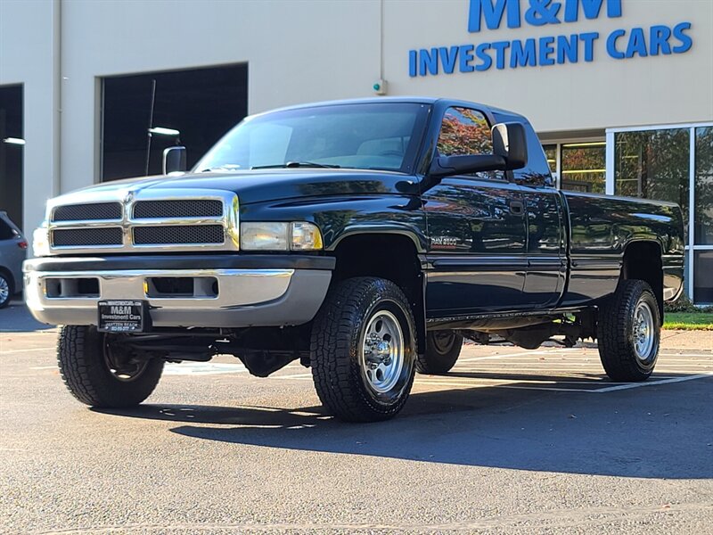 1999 Dodge Ram 2500 Laramie 4X4 / 5.9L CUMMINS DIESEL / LONG BED  / EXCELLENT CONDITION / LOTS OF RECORDS / LOCAL / NO RUST - Photo 1 - Portland, OR 97217