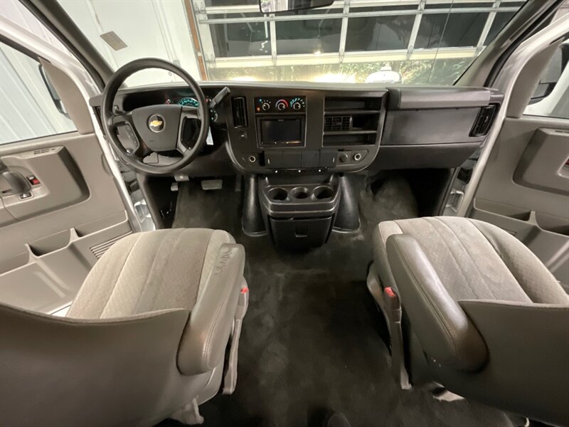 2013 Chevrolet Express LT 3500 Passenger Van / 6.0L V8 / 12-Passenger  / Towing Package / 12-Passenger Van / 83,000 MILES - Photo 14 - Gladstone, OR 97027