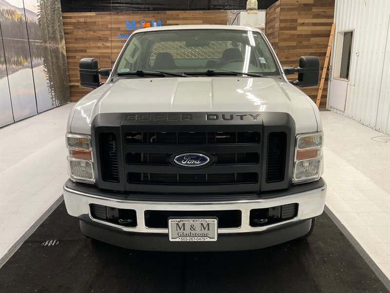 2009 Ford F-250 4x4 / 5.4L V8 / UTILITY BED / 45,000 MILES  /1-OWNER LOCAL OREGON TRUCK / RUST FREE - Photo 5 - Gladstone, OR 97027