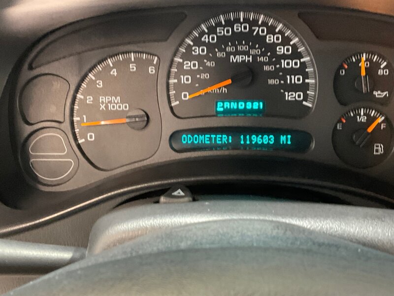 2004 Chevrolet Silverado 1500 Z71 4X4 / 5.3L V8 / LOCAL TRUCK / 119K MILES  / CLEAN TRUCK - Photo 48 - Gladstone, OR 97027