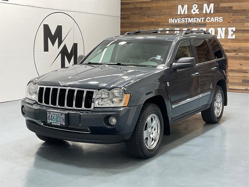 2007 Jeep Grand Cherokee Limited Sport Utility 4X4 / 3.0L 6Cyl Turbo Diesel  / Leather w. Heated Seats / Sunroof / Boston Premium Sound / Towing Pkg