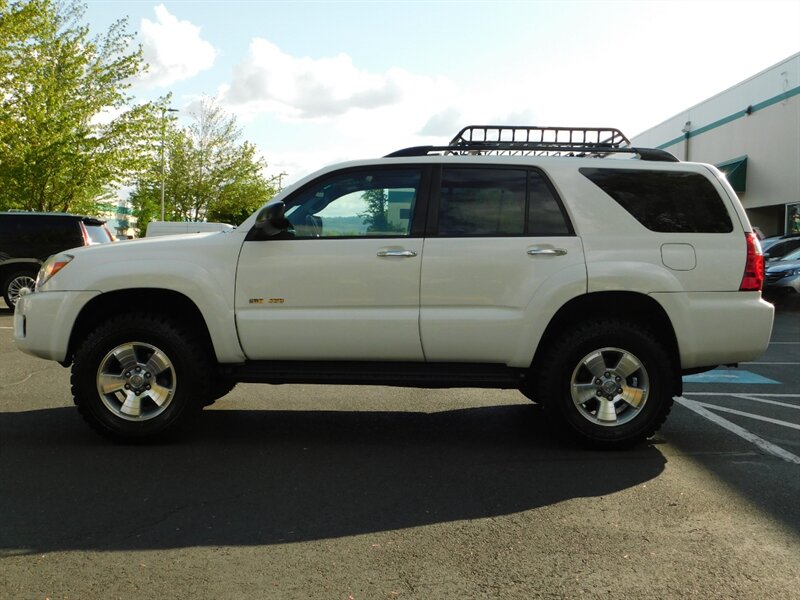 2007 Toyota 4Runner V6 4WD DIFF 2-Owner / LIFTED / Brand New 33''MUD   - Photo 4 - Portland, OR 97217