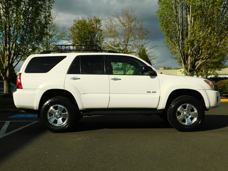 2007 Toyota 4Runner V6 4WD DIFF 2-Owner / LIFTED / Brand New 33''MUD   - Photo 3 - Portland, OR 97217