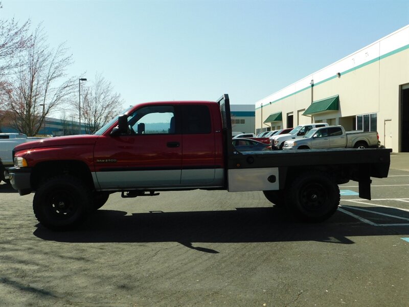 1999 Dodge Ram 2500 Laramie FLAT BED / 4X4 / 5.9L CUMMINS DIESEL   - Photo 3 - Portland, OR 97217