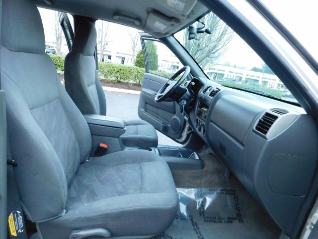 2005 Chevrolet Colorado LS 5CYl DOUBLE CAB 4WD LIFTED LIFTED   - Photo 17 - Portland, OR 97217