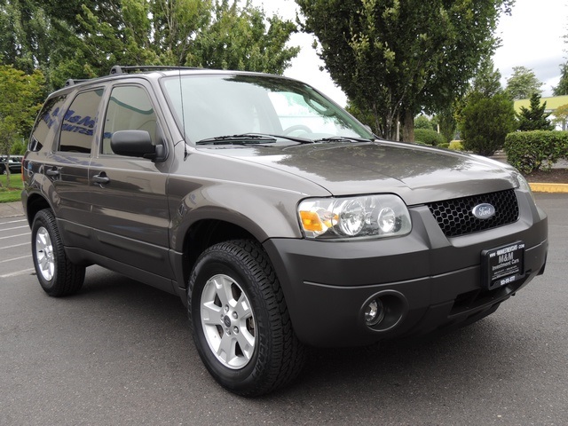 2006 Ford Escape XLT Sport / 6Cyl / 4WD / New Tires / Excel Cond   - Photo 2 - Portland, OR 97217