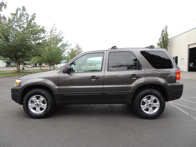 2006 Ford Escape XLT Sport / 6Cyl / 4WD / New Tires / Excel Cond   - Photo 3 - Portland, OR 97217