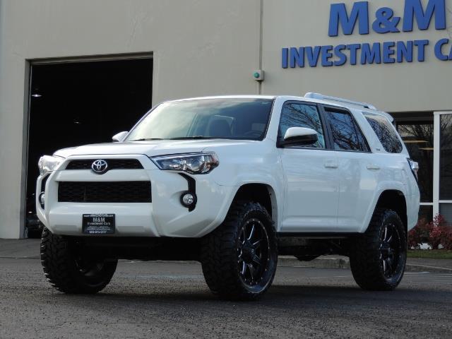 2015 Toyota 4Runner SR5 4WD / V6 / LIFTED !!   - Photo 1 - Portland, OR 97217