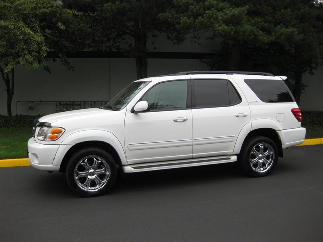 2002 Toyota Sequoia Limited   - Photo 2 - Portland, OR 97217