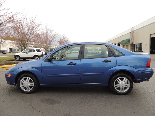 2004 Ford Focus ZTS / 4-Door Sedan / Automatic / 4Cyl / Excel Cond   - Photo 3 - Portland, OR 97217