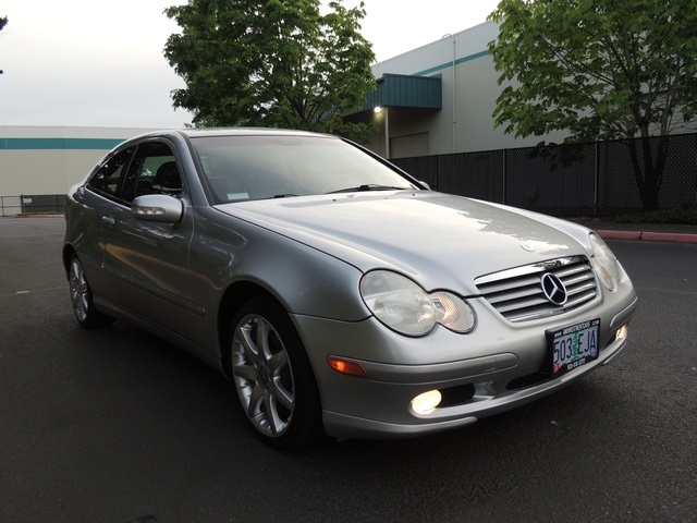 2002 Mercedes-Benz C230 Kompressor/ Leather/ Automatic / New Tires   - Photo 2 - Portland, OR 97217