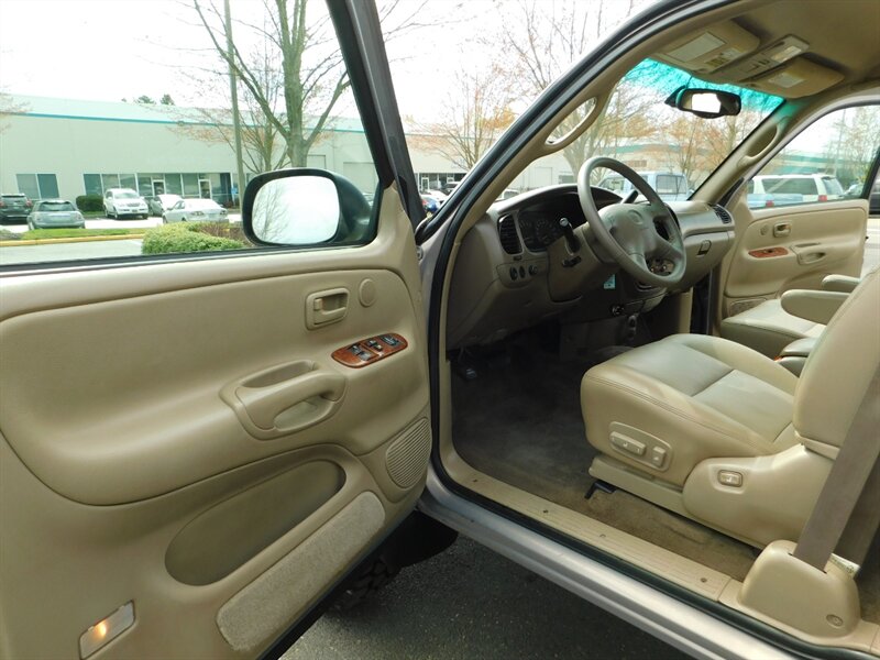 2001 Toyota Tundra LIMITED V8 4X4 / LIFTED / TIMING BELT REPLACED !! - Photo 13 - Portland, OR 97217