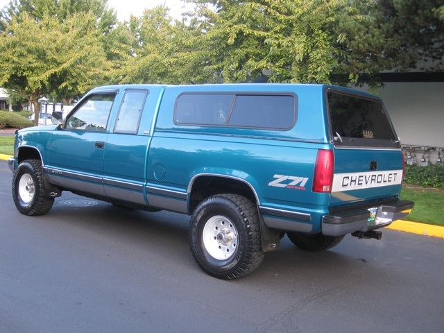 1994 Chevrolet K1500 Silverado   - Photo 3 - Portland, OR 97217