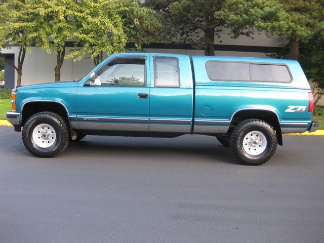 1994 Chevrolet K1500 Silverado   - Photo 2 - Portland, OR 97217