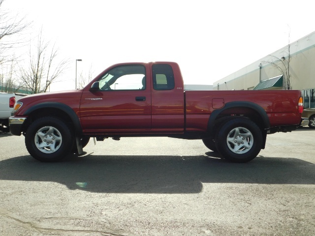 2004 Toyota Tacoma 2dr Xtracab / 4X4 / 5-SPEED MANUAL / LOW LOW MILES   - Photo 3 - Portland, OR 97217