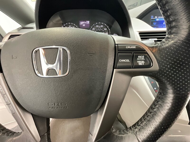 2016 Honda Odyssey EX-L MiniVan 8-Passenger / Leather Sunroof / LOCAL  / Excel Cond - Photo 42 - Gladstone, OR 97027