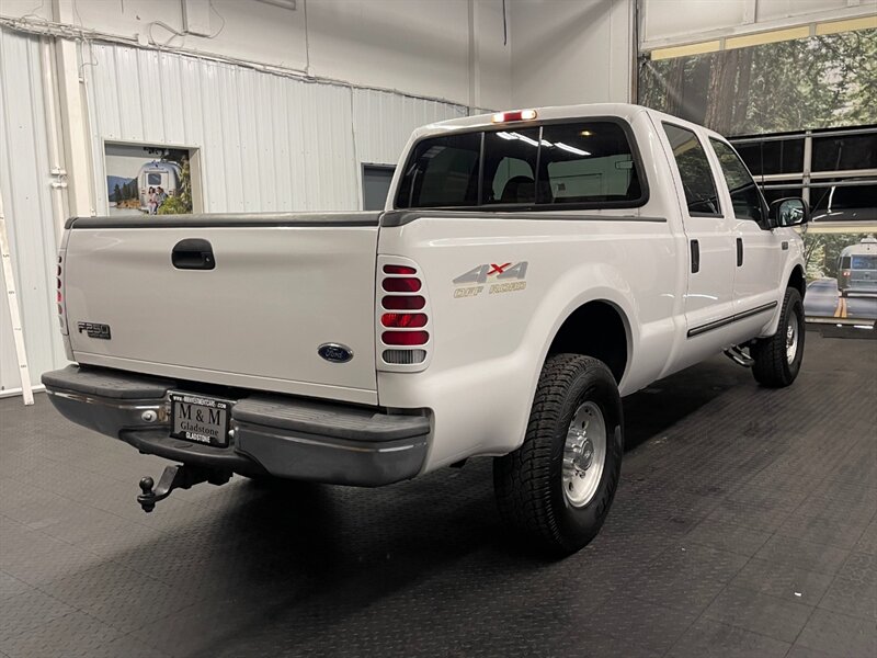 1999 Ford F-250 Super Duty XLT 4X4 / 6.8L V10 TRITON  SHORT BED / BRAND NEW TIRES / WARRANTY INCLUDED - Photo 7 - Gladstone, OR 97027