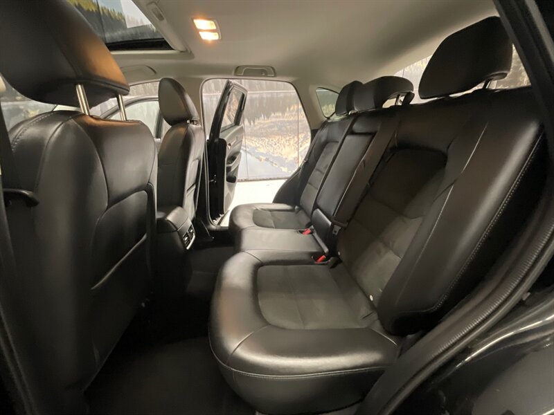 2019 Mazda CX-5 Touring Sport Utility AWD / Technology Pkg / Sunro  / Heated Seats / Backup Camera - Photo 10 - Gladstone, OR 97027