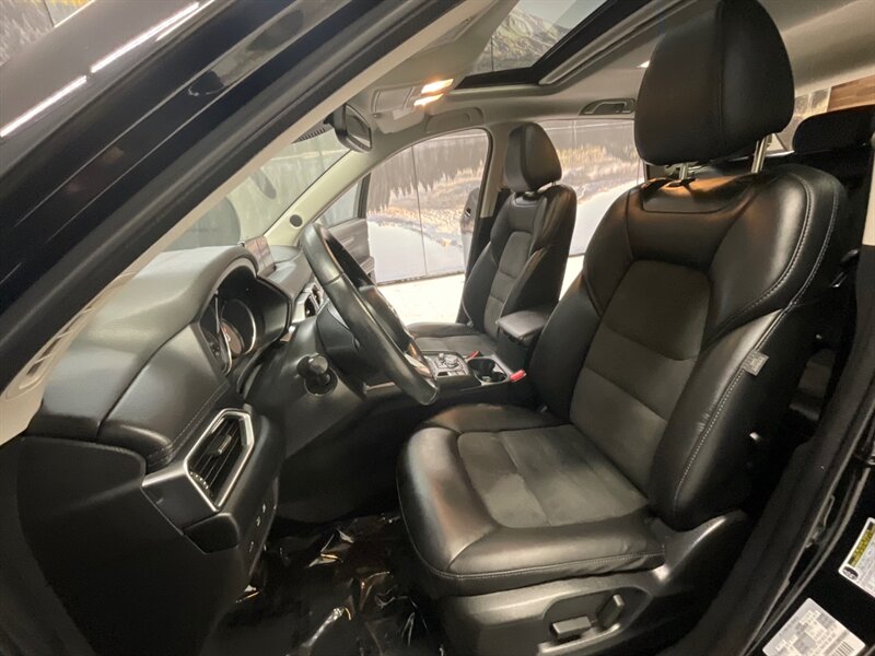 2019 Mazda CX-5 Touring Sport Utility AWD / Technology Pkg / Sunro  / Heated Seats / Backup Camera - Photo 9 - Gladstone, OR 97027