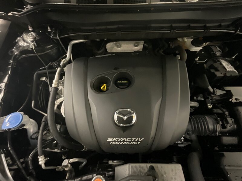 2019 Mazda CX-5 Touring Sport Utility AWD / Technology Pkg / Sunro  / Heated Seats / Backup Camera - Photo 32 - Gladstone, OR 97027
