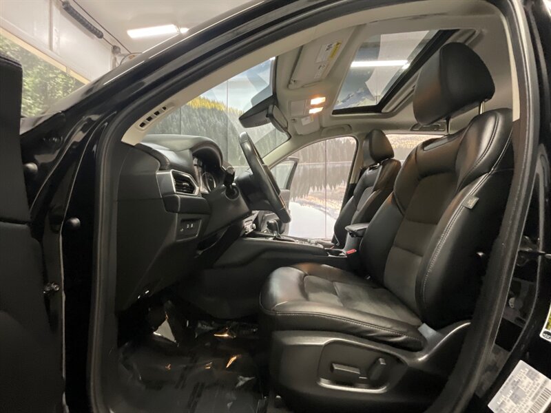 2019 Mazda CX-5 Touring Sport Utility AWD / Technology Pkg / Sunro  / Heated Seats / Backup Camera - Photo 40 - Gladstone, OR 97027