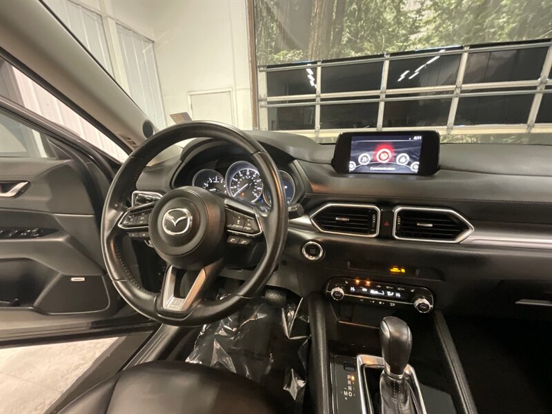 2019 Mazda CX-5 Touring Sport Utility AWD / Technology Pkg / Sunro  / Heated Seats / Backup Camera - Photo 16 - Gladstone, OR 97027