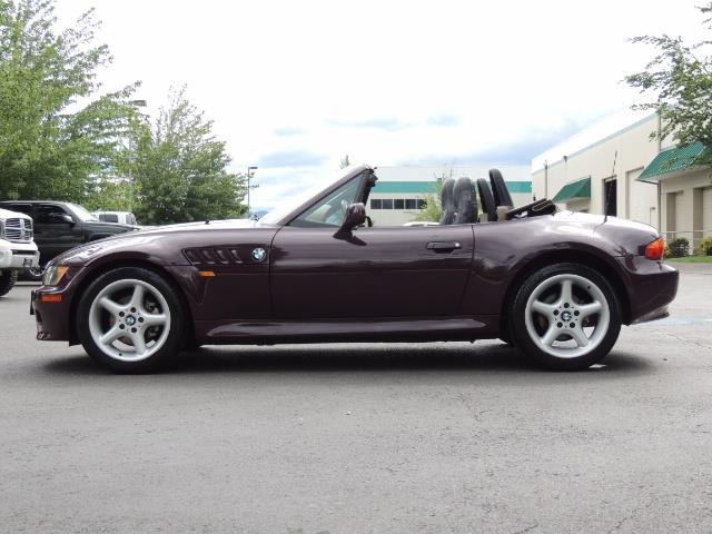1998 BMW Z3 2.8 / Convertible / 5-SPEED / NEW TOP / Excel Cond   - Photo 3 - Portland, OR 97217