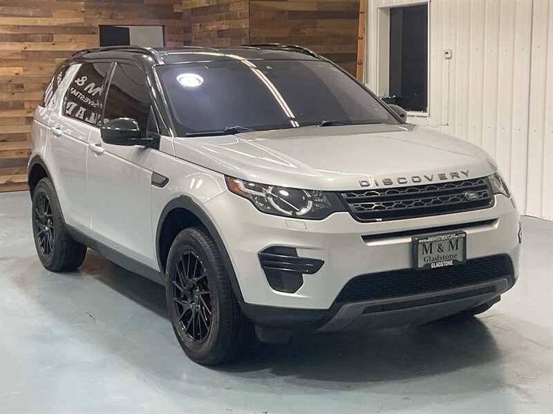 2019 Land Rover Discovery Sport SE Sport Utility AWD / 4Cyl Turbocharged/68K Miles  / ZERO RUST/ Backup Camera