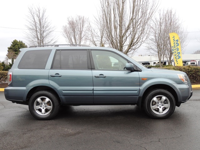 2006 Honda Pilot EX-L / 4WD / 3rd seat / Leather / 1-Owner   - Photo 4 - Portland, OR 97217