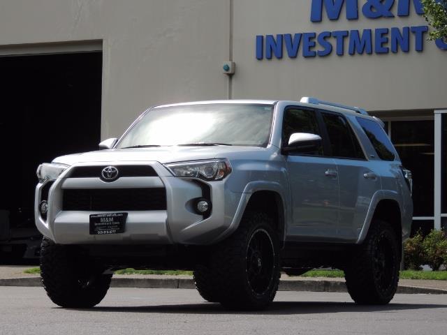 2016 Toyota 4Runner SR5 / 4WD / NAVIGATION / LIFTED LIFTED   - Photo 1 - Portland, OR 97217