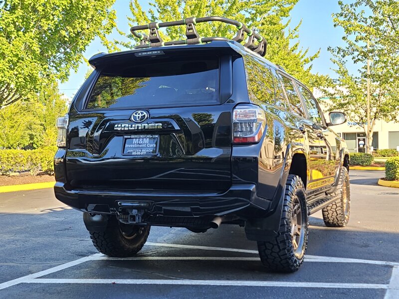 2020 Toyota 4Runner SR5 Premium 4X4 / LEATHER / 3RD SEAT / LIFTED  / NEW TRD WHEELS / NEW TIRES / SUN ROOF / FACTORY WARRANTY - Photo 8 - Portland, OR 97217