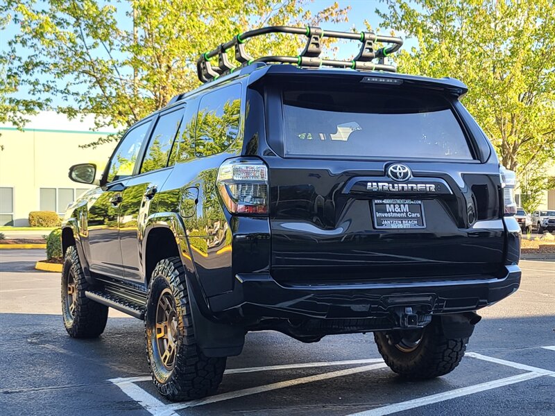 2020 Toyota 4Runner SR5 Premium 4X4 / LEATHER / 3RD SEAT / LIFTED  / NEW TRD WHEELS / NEW TIRES / SUN ROOF / FACTORY WARRANTY - Photo 7 - Portland, OR 97217