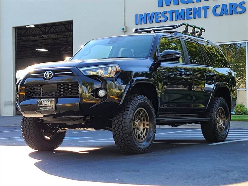 2020 Toyota 4Runner SR5 Premium 4X4 / LEATHER / 3RD SEAT / LIFTED  / NEW TRD WHEELS / NEW TIRES / SUN ROOF / FACTORY WARRANTY - Photo 64 - Portland, OR 97217